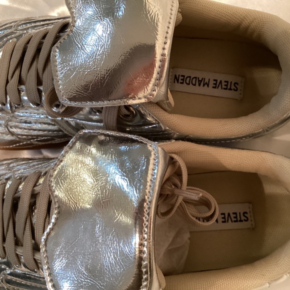 Steve Madden Madrid Sneakers - Picture 6 of 12